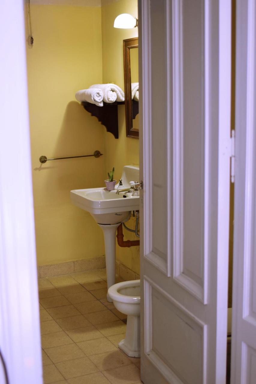 Be King Hostel Росарио Экстерьер фото